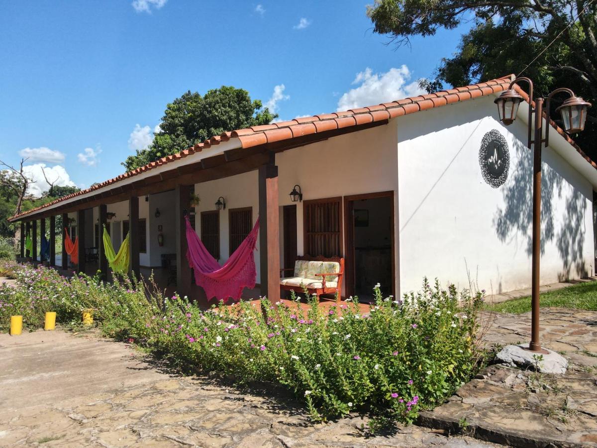 Hotel Mami Vilma Roboré Exterior foto